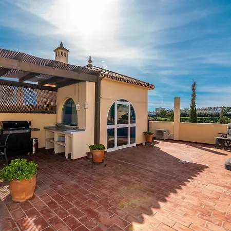 Vb Fantastic 3bdr Duplex With Large Terrace Apartment *