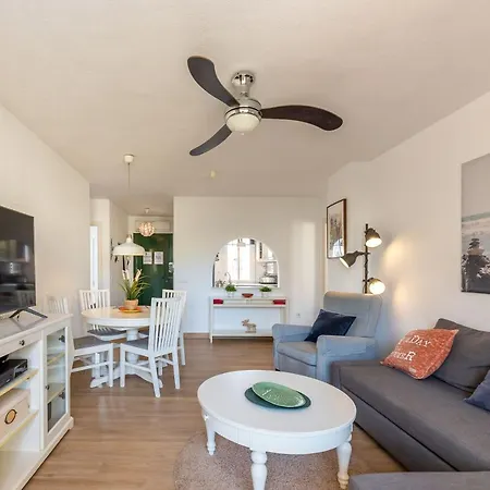 Vb Fantastic 3bdr Duplex With Large Terrace