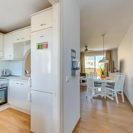 Vb Fantastic 3bdr Duplex With Large Terrace Apartment *
