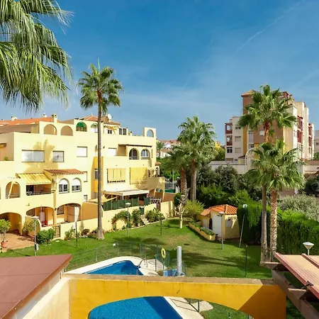 Vb Fantastic 3bdr Duplex With Large Terrace Apartment